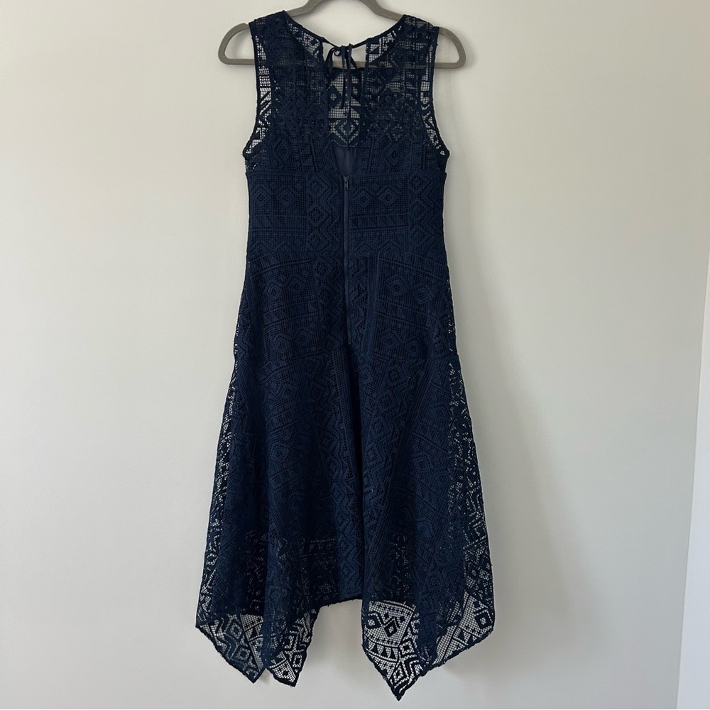Parker Melissa Navy Blue Geometric Knit Crochet Sleeveless Handkerchief Dress M - Picture 4 of 13